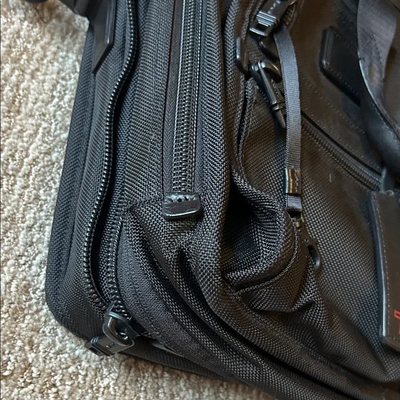 TUMI Alpha briefcase - Picture 10 of 16
